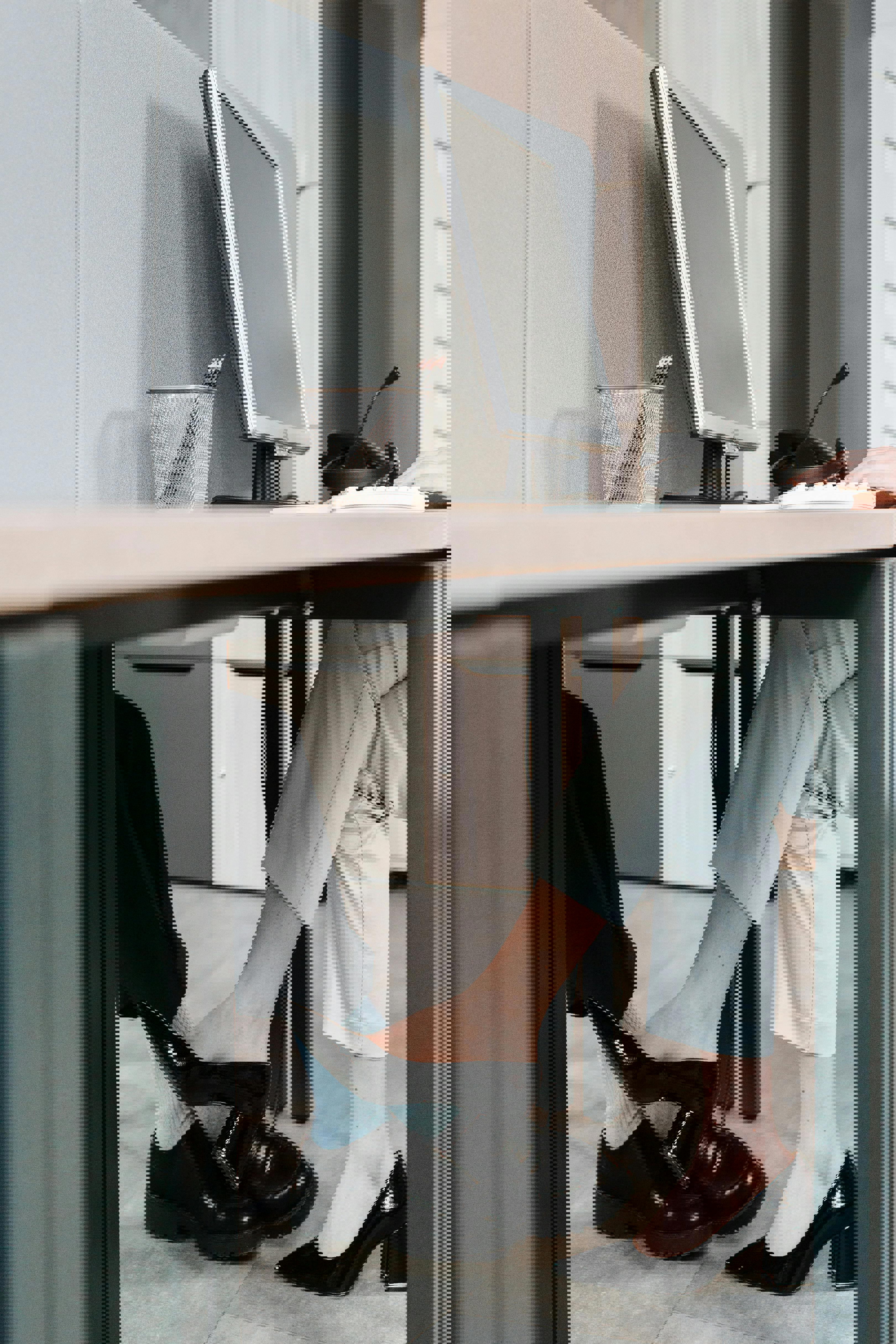 Fordele og ulemper ved at date en kollega